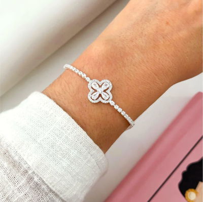Pulsera Con 1 Solo Trebol Acero Quirurgico Blanco Con Strass
