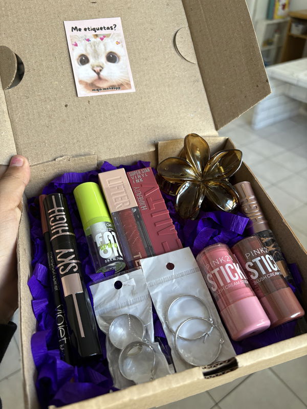 BOX MAQUILLAJE SURTIDA