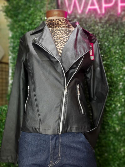 CHAQUETA ENGOMADA 