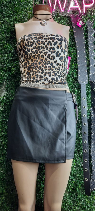 SHORT POLLERA HEBILLA