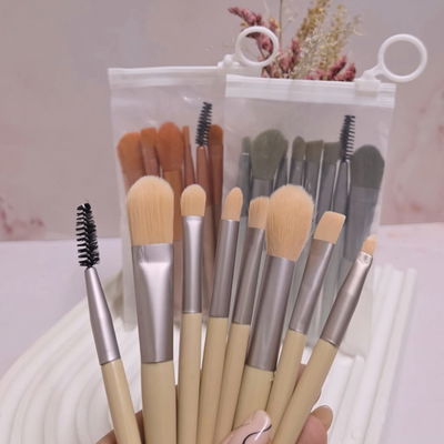 Set de 8 unidades de mini brochas
