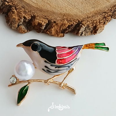 Pajarito en rama