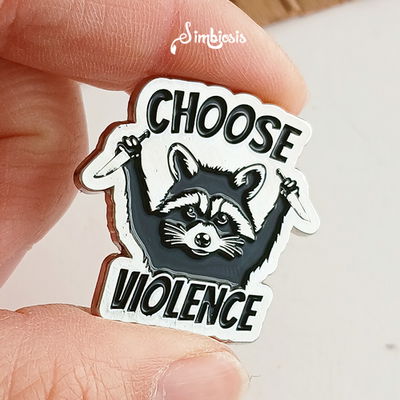 Pin Mapache cuchillo