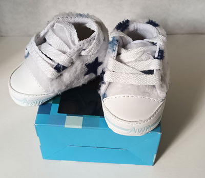 Zapatilla Arwin estampado de estrella