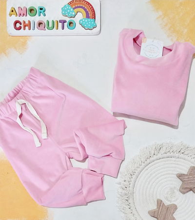 CONJUNTO PLUSH ROSA