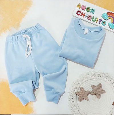 CONJUNTO PLUSH CELESTE