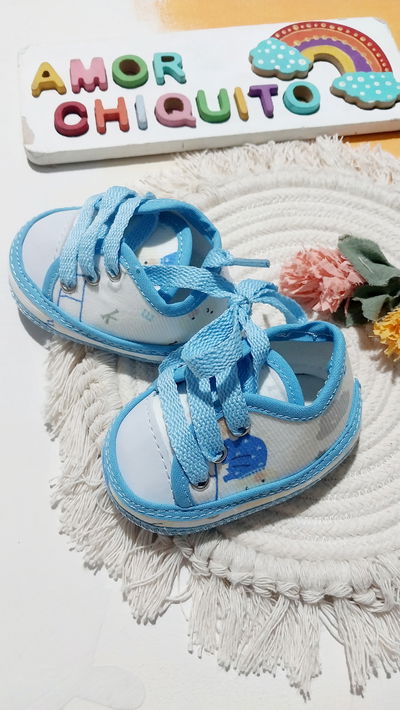ZAPATILLITAS NO COMINANTE
