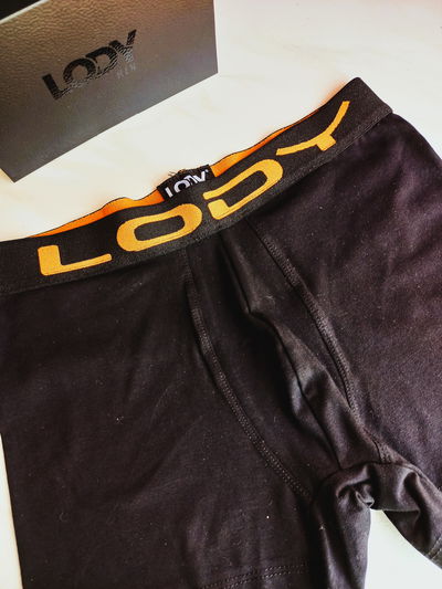 Bóxer lody negro y naranja