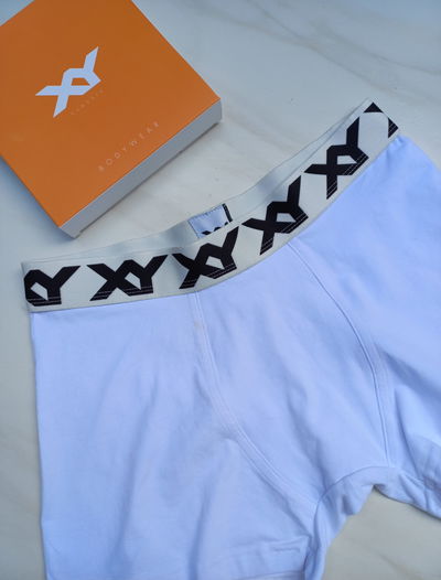 Boxer XY blanco y negro