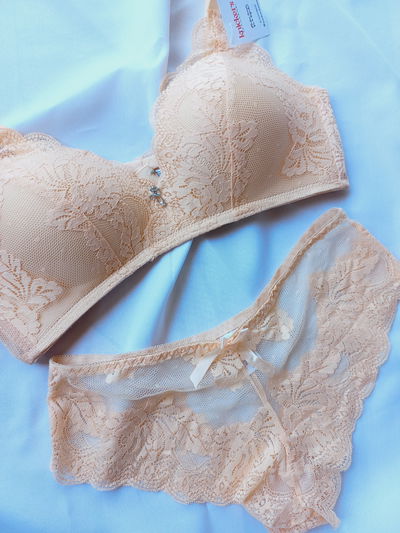 Conjunto taza soft con culotte nude