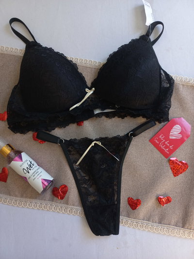 Set de lenceria. Conjunto taza soft con lubricante intimo