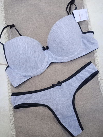 Conjunto de algodón gris