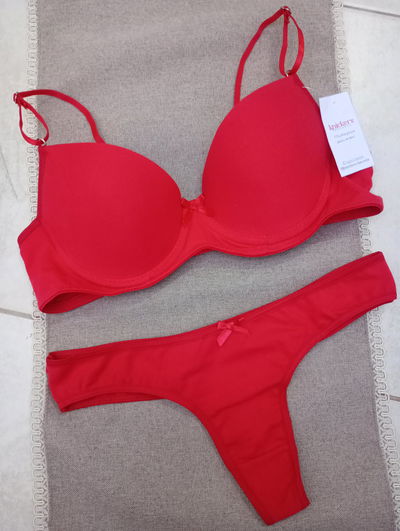 Conjunto de microfibra rojo