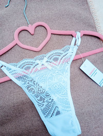 Colaless regulable encaje blanco