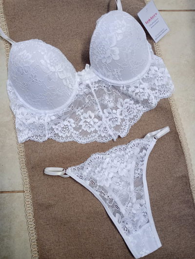 Conjunto de encaje blanco 
