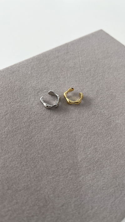 Ear cuff