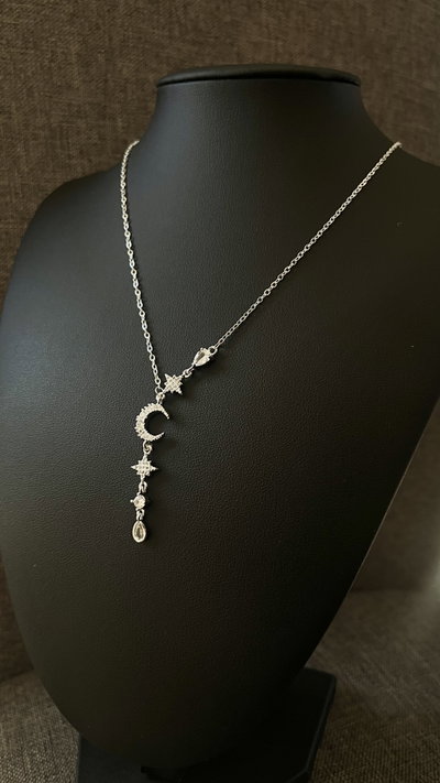 Collar corbatero estelar