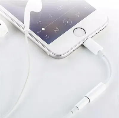 ADAPTADOR IPHONE A ENTRADA DE AURICULAR