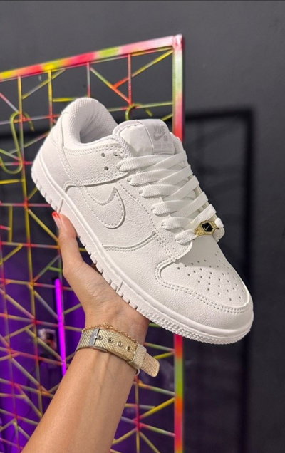 Nike Dunk White LUXO