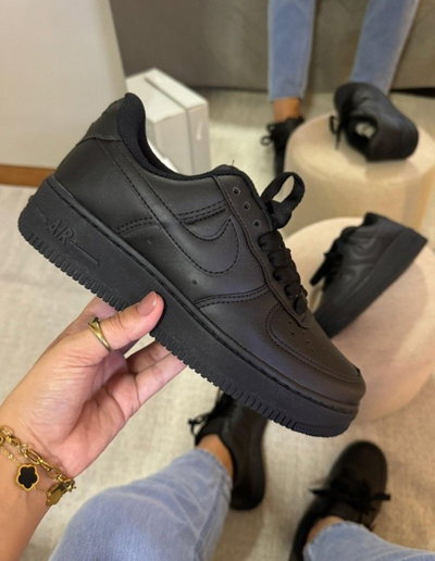 Nike Air Force Black