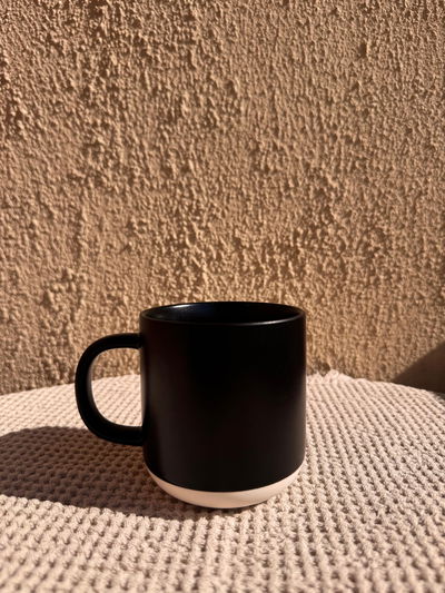 TAZA NEGRA