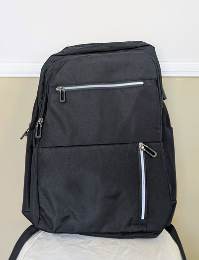 Mochila Urbana Grande Con Cierres Cargador Usb Porta Laptop