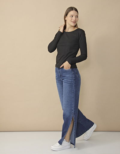 Pantalón Jean Wide Leg Con Tajo