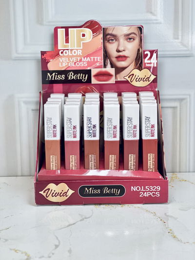 Lip gloss matte miss betty