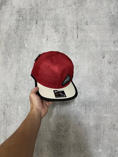 Gorra Nike Trail