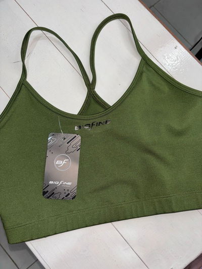 Top breteles finos verde militar - talle 3