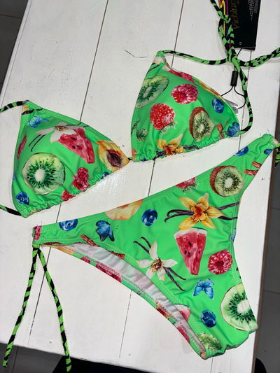 Bikini triangulito con tazas removibles + vedetina - Frutas talle L