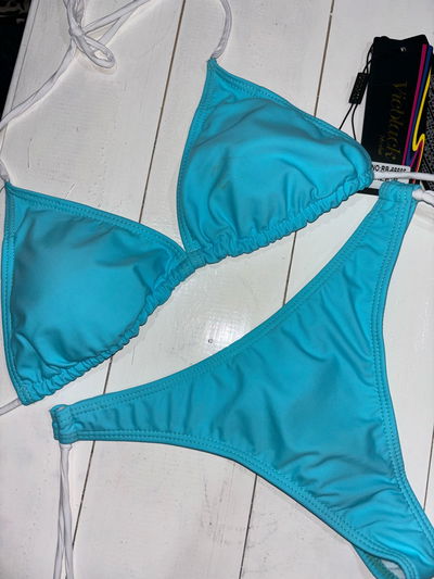 Bikini triangulito con tazas removibles - Celeste clásico talle S
