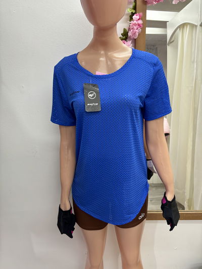 Remera BIGFINE perforaciones | azul 💙