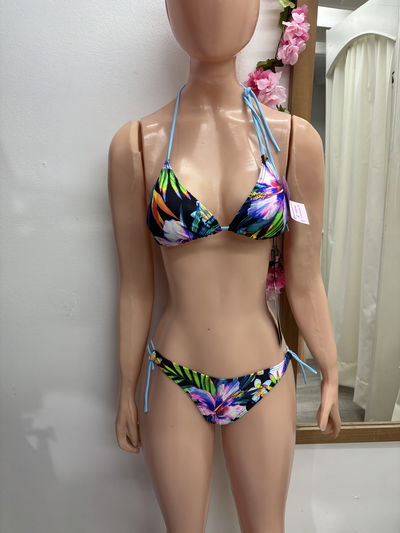 Bikini triangulito con tazas removibles + colaless - floredo | negro 