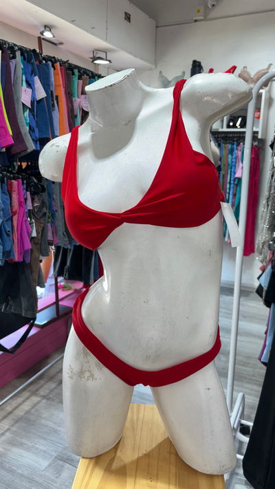 Bikini triangulitos con tazas removibles + colaless| rojo ♥️