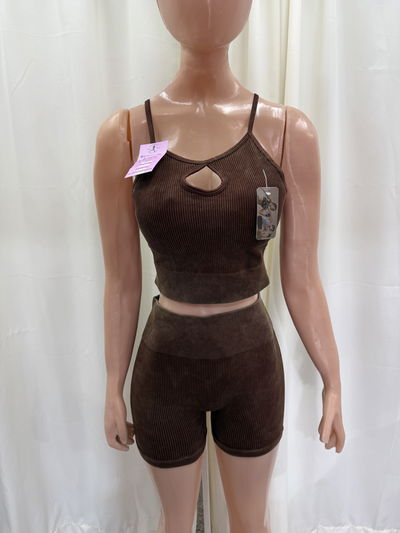 Conjunto crop top gotita + short con frunce | chocolate