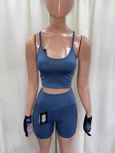 Conjunto BIGFINE short sin frunce + crop top sin tazas - lycra premium | azul aero🦋 