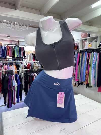 Top Capicúa con cierre frontal | gris