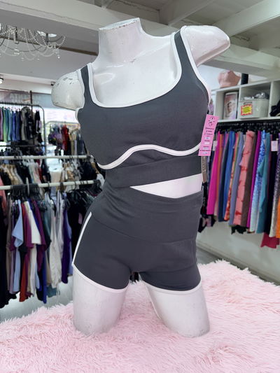 Conjunto mini short con frunce + crop top |gris topo