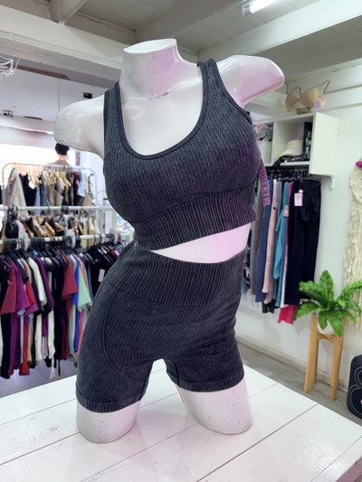 Conjunto Short con Frunce + Top espalda abierta | negro prelavado