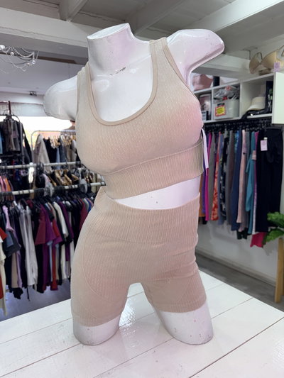 Conjunto Short con Frunce + Top espalda abierta | beige prelavado