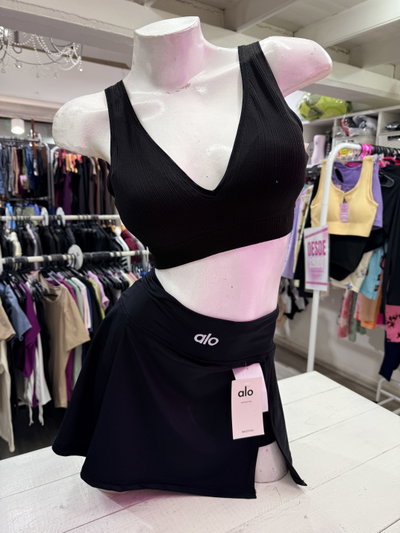 Top con tazas escote en V | negro 