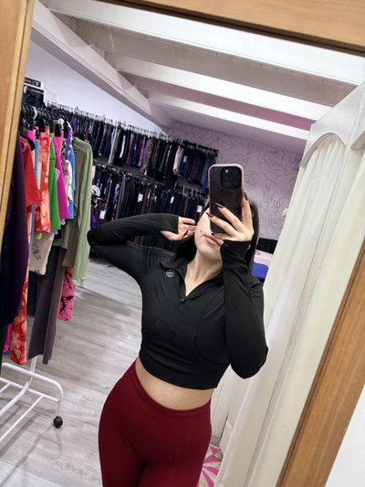 Buzo crop supplex con bolsillo | negro 