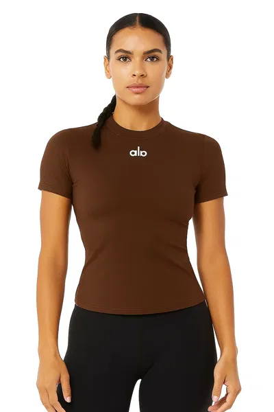 ✨ Remera ALO – Chocolate✨
