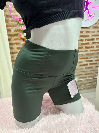 💚 Short Deportivo DECA sin Frunce – Verde Inglés 💚