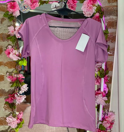 💖 Remera transparencia en espalda – Talle M 💖