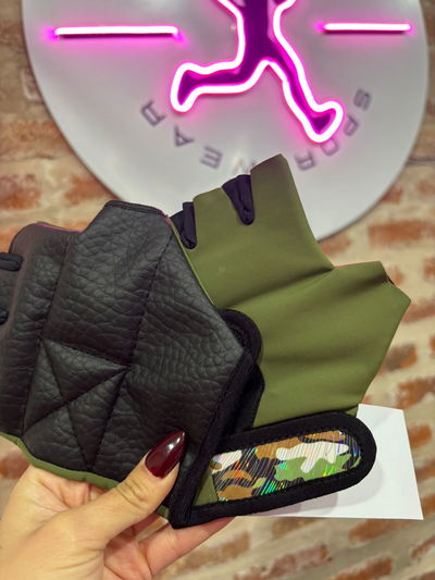 💪 Guantes Deportivos Femeninos 💪 - verde militar con tornasolado
