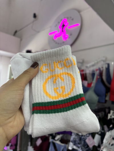 🏋️‍♀️ Medias Deportivas Altas – Varios Diseños - Gucci 🏋️‍♀️