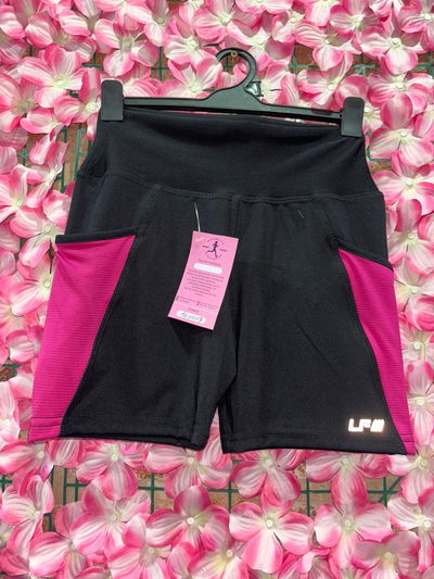 Short LADYFIT tiro alto negro con fucsia- talle 2