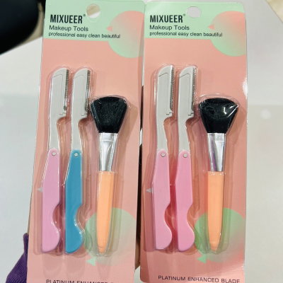 Set de perfiladores de cejas y brocha✨